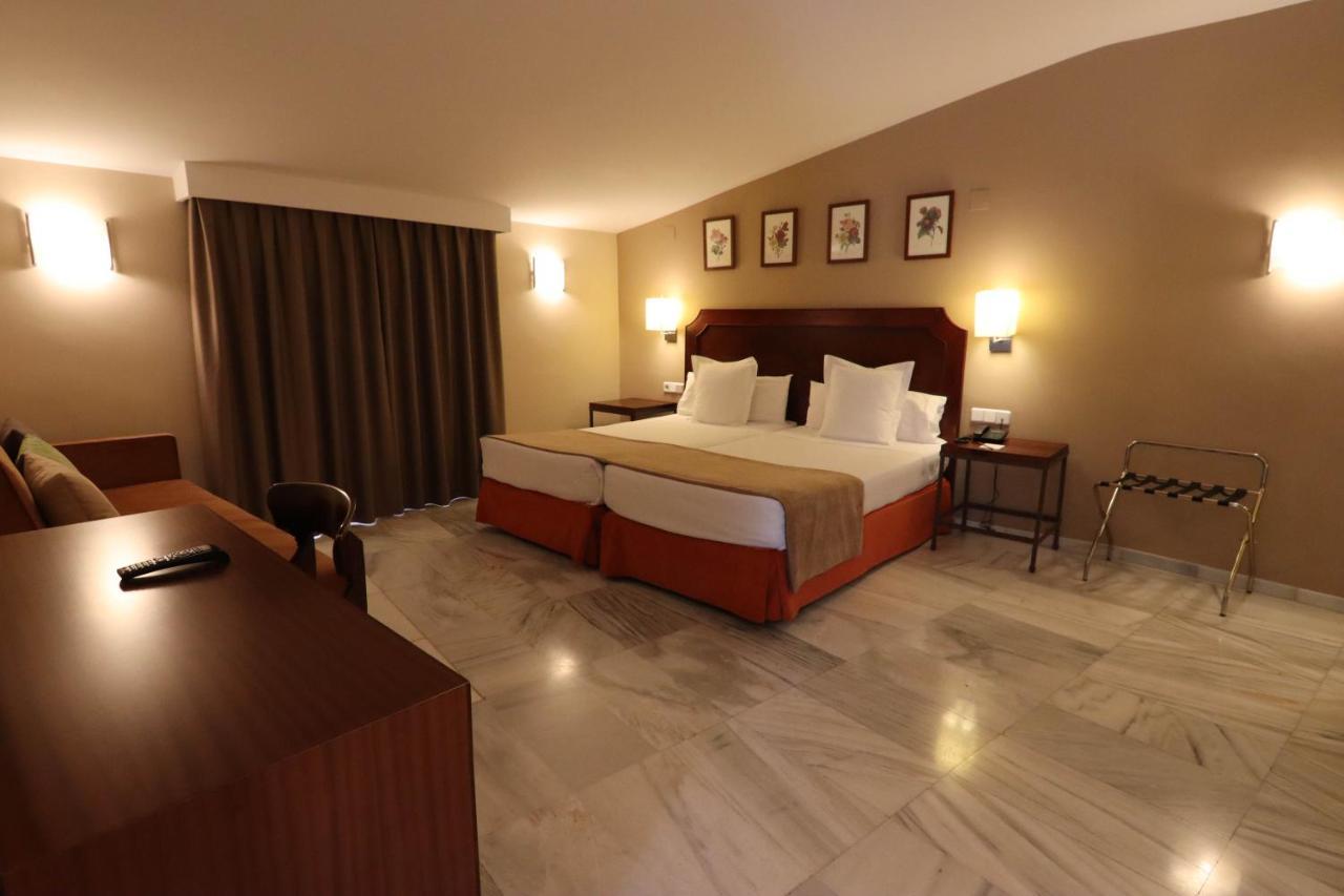 Hotel San Gil Севилья Экстерьер фото