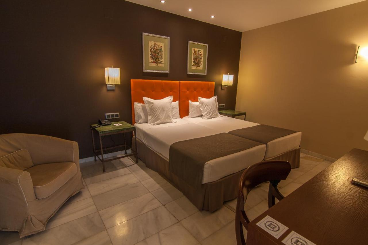 Hotel San Gil Севилья Экстерьер фото