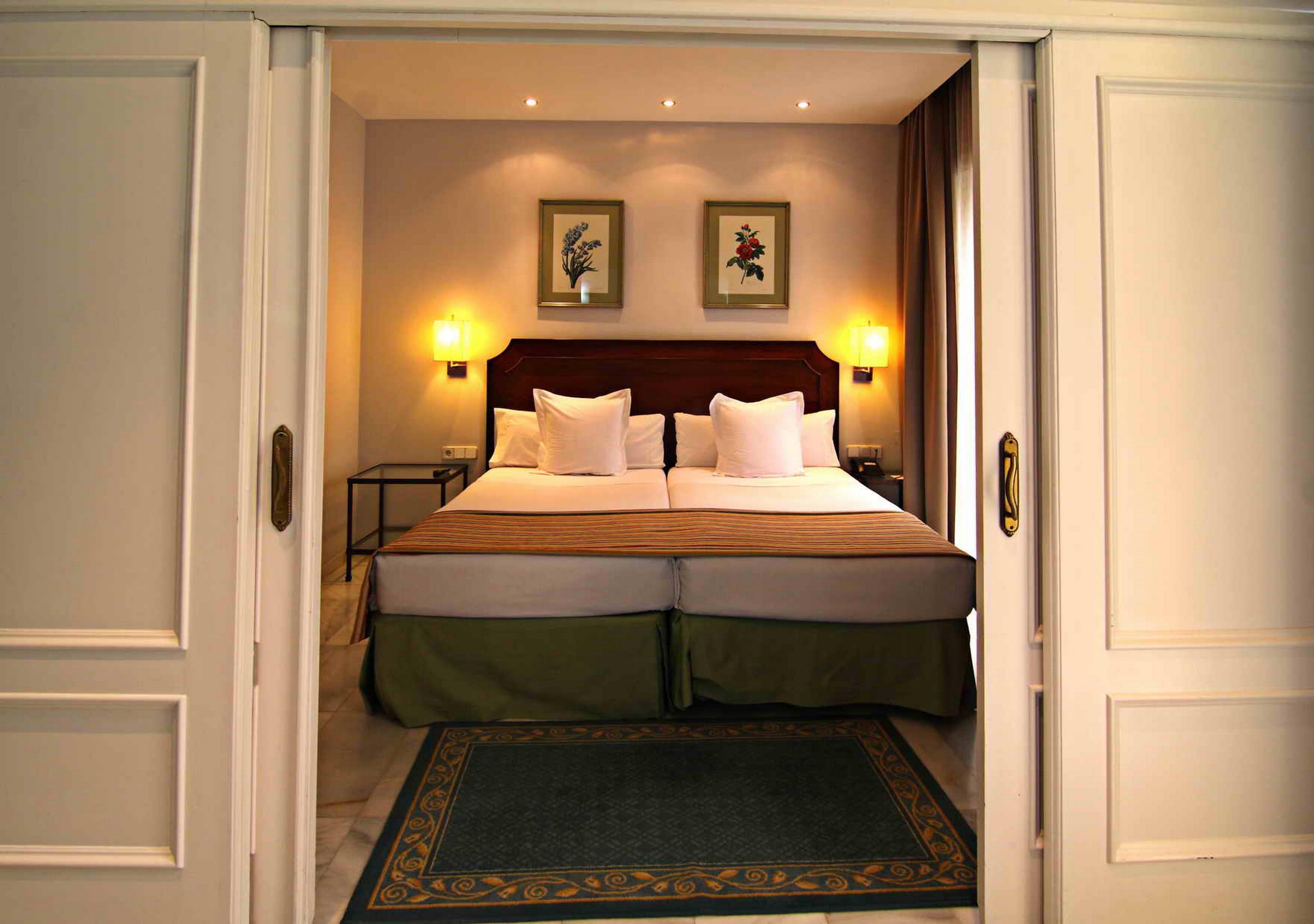 Hotel San Gil Севилья Экстерьер фото
