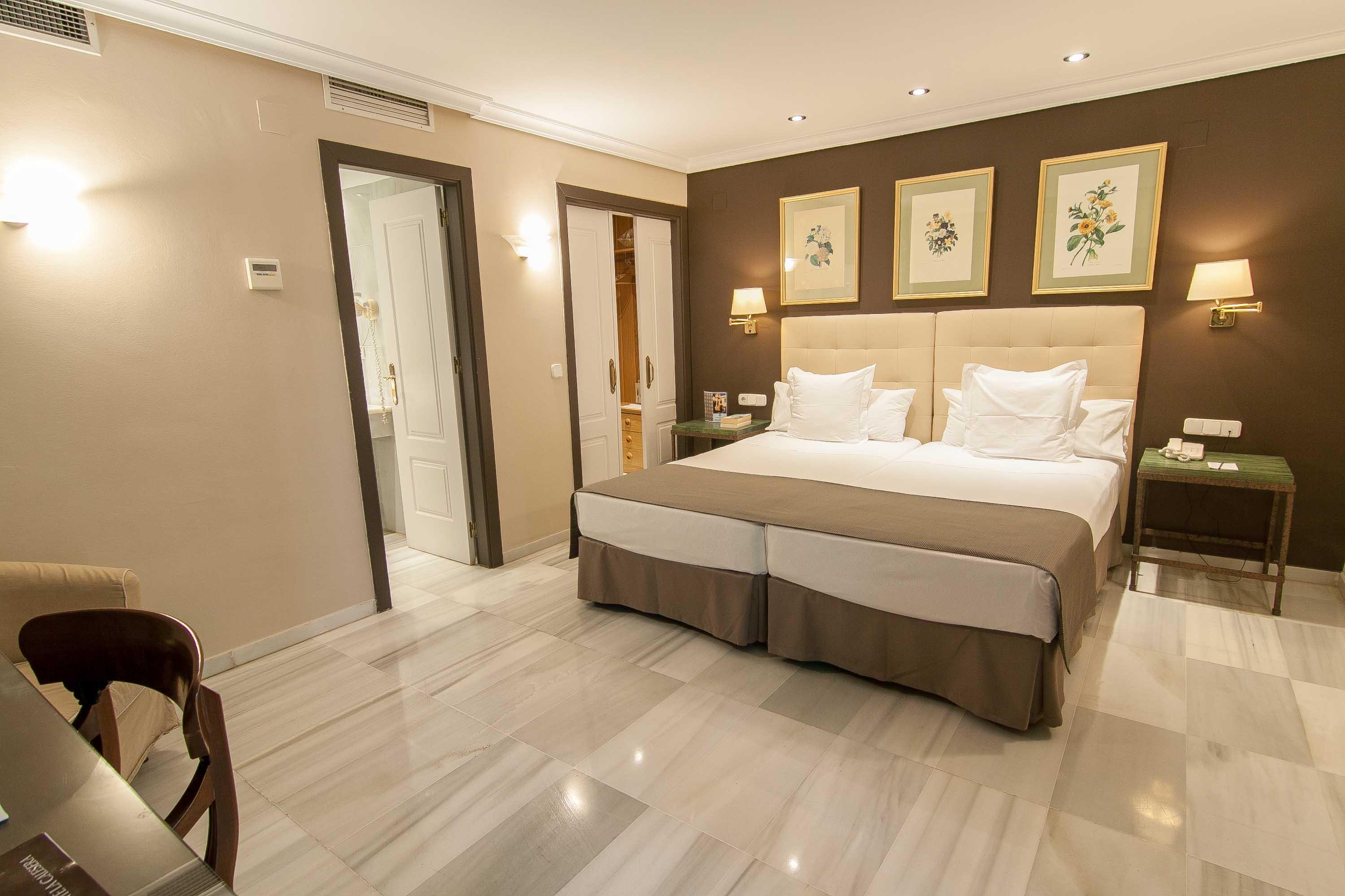 Hotel San Gil Севилья Экстерьер фото