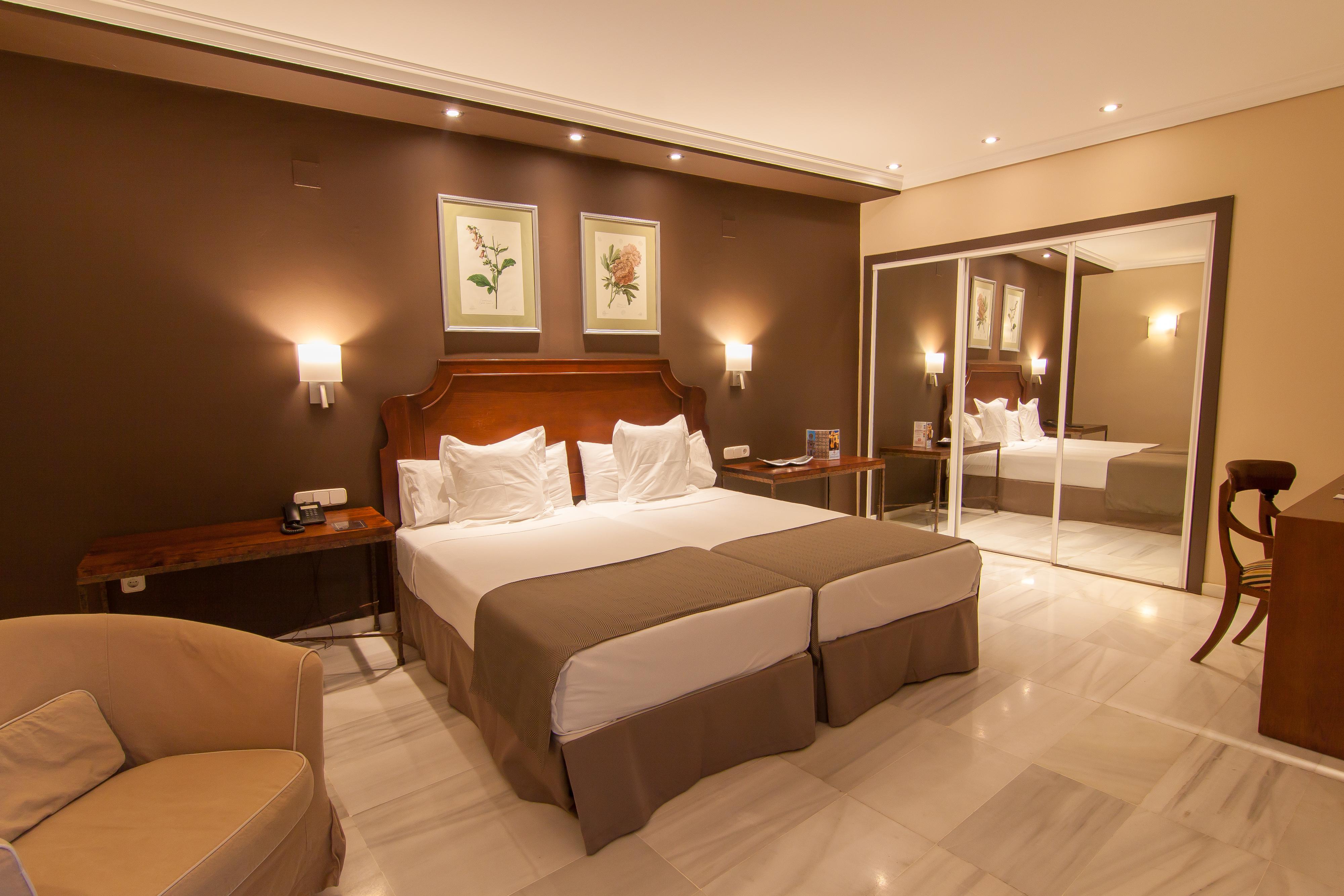 Hotel San Gil Севилья Экстерьер фото